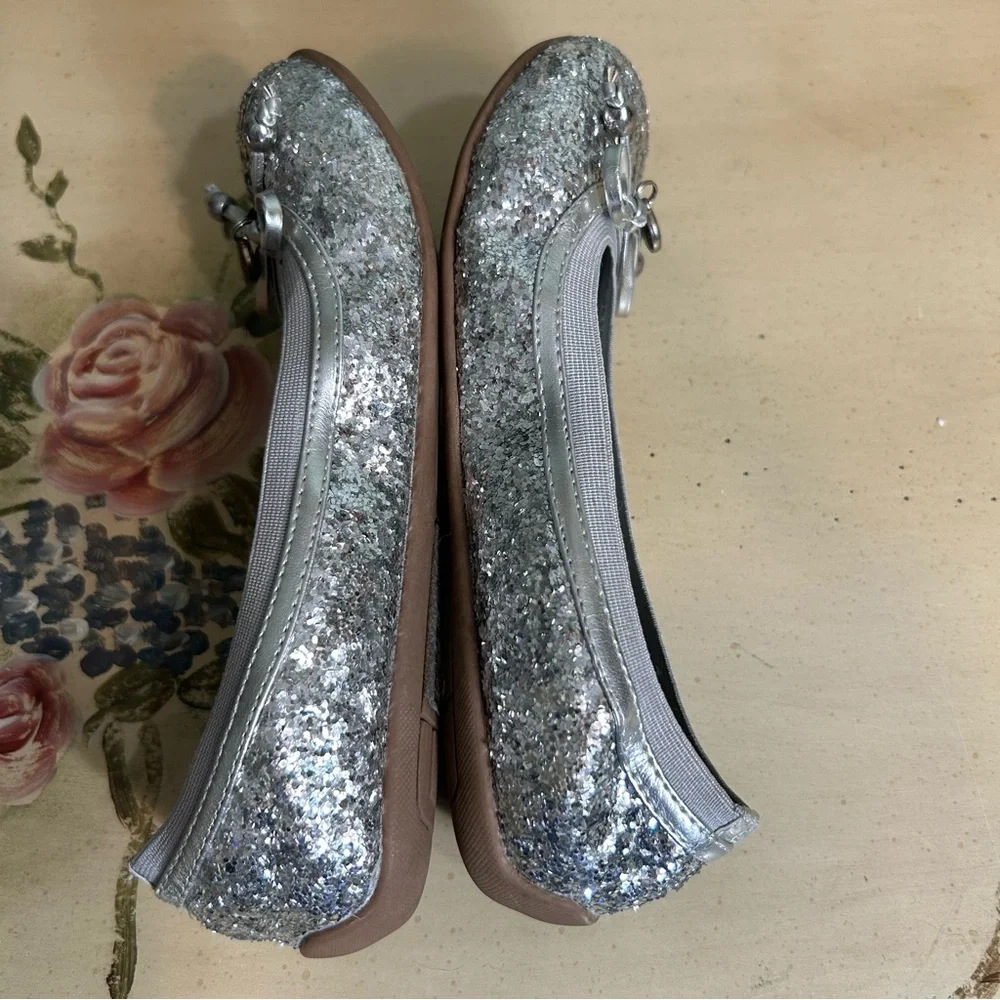 Michael Kors Martina Silver Metallic Glitter Front Bow Flats size 2